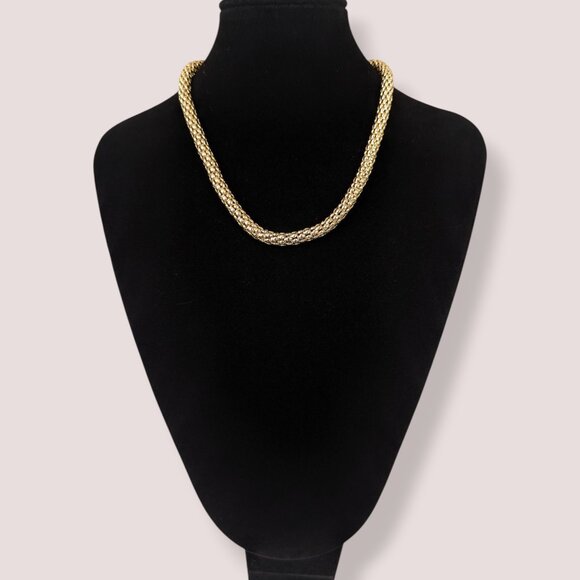 (2/$20) V. Bumpy Hollow Mesh Chain Magnetic Clasp Necklace - Picture 2 of 5